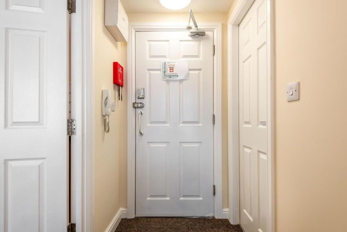 Bright 1 Bedroom Budget Flat In Central Pontefract Exteriér fotografie