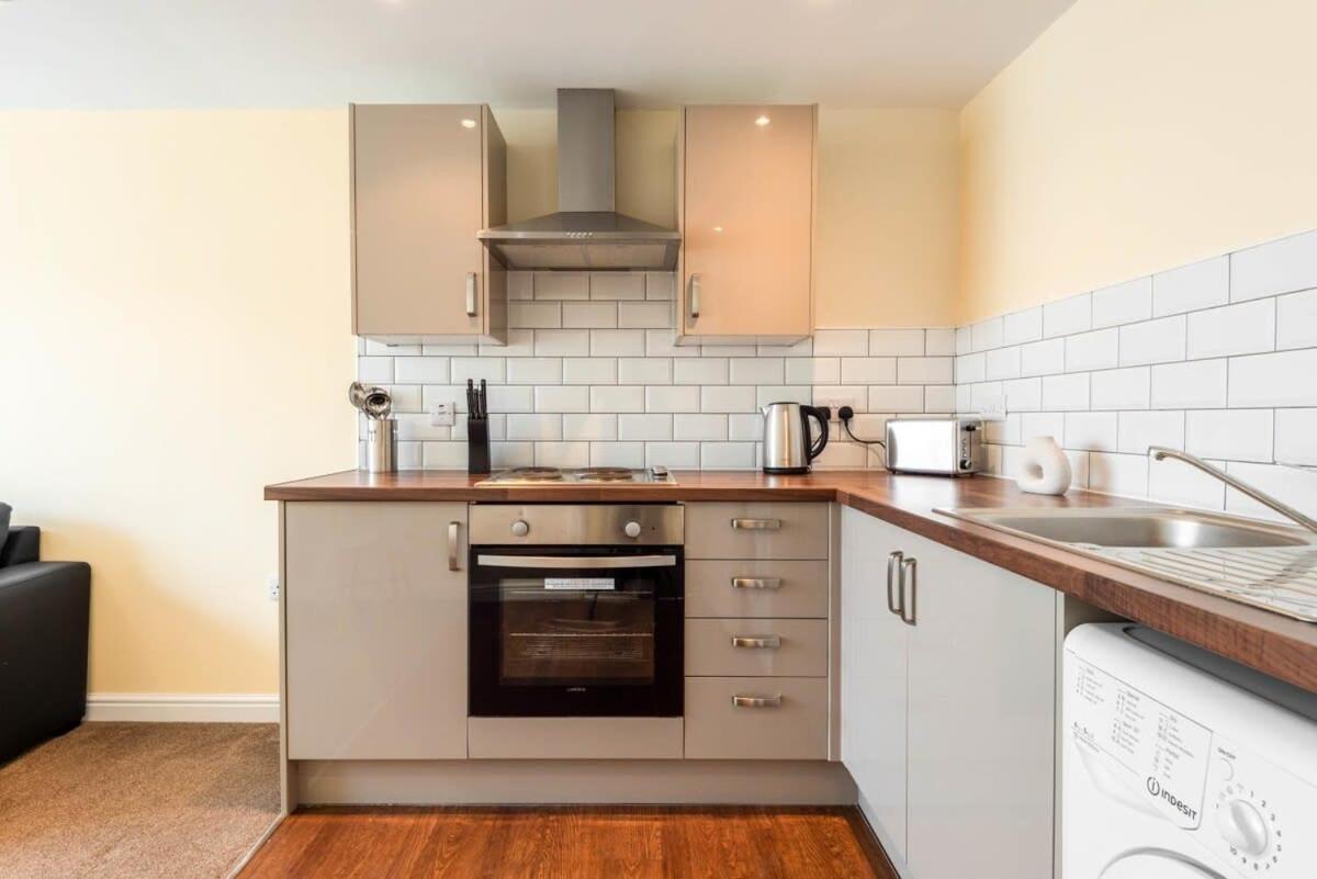 Bright 1 Bedroom Budget Flat In Central Pontefract Exteriér fotografie